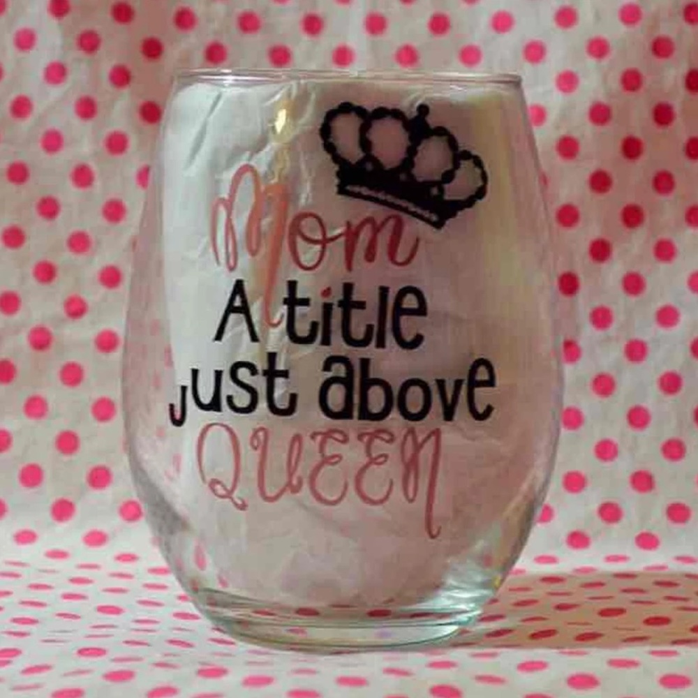Mom wine glass